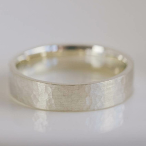 Natural White Gold Hammered Wedding Ring
