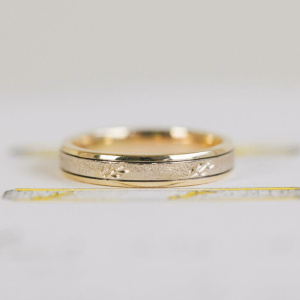 Engraved Two-Colour Wedding Ring
