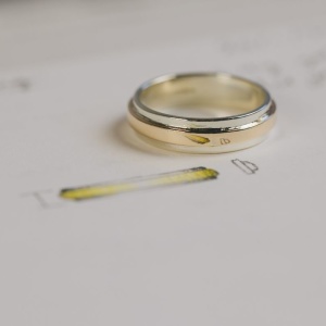 Gents White and Yellow Gold Wedding Ring
