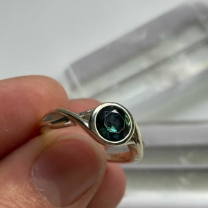 Teal Sapphire Twist Shoulder Ring