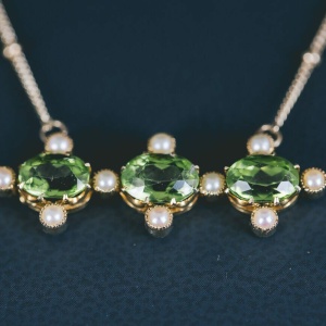 Peridot and Pearl Bar Necklace